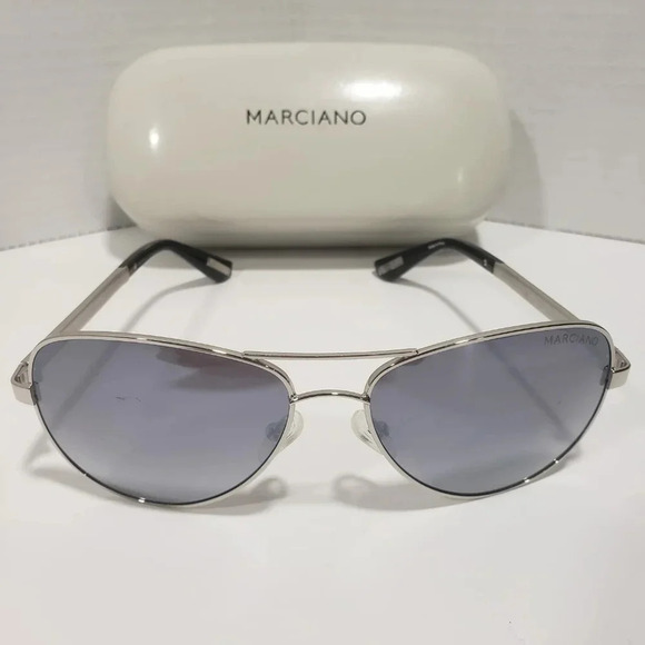 Guess by Marciano Womans  GM754 Aviator Sunglasses with Case. - Picture 1 of 13